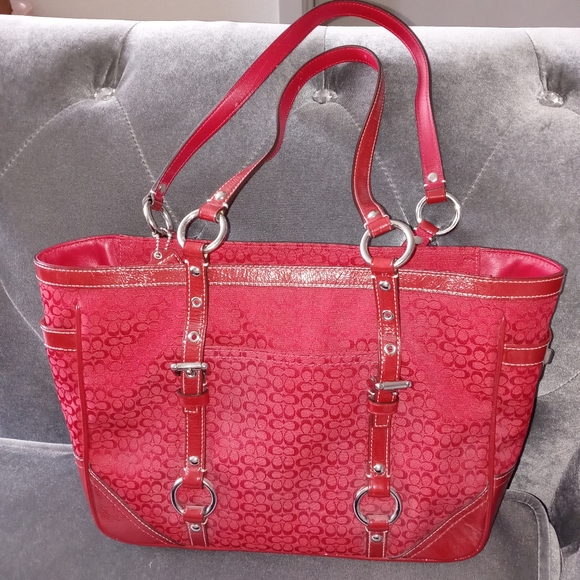 Coach Handbags - Coach Purse